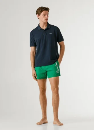 Badshorts med tryckt logotyp