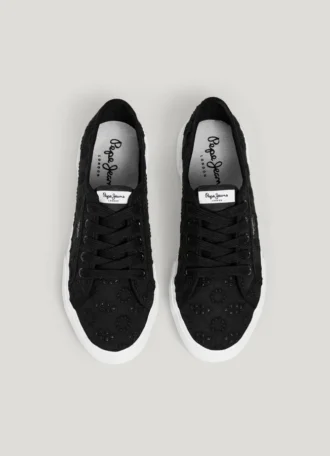 Klassiska sneakers med broderade detaljer – Brady