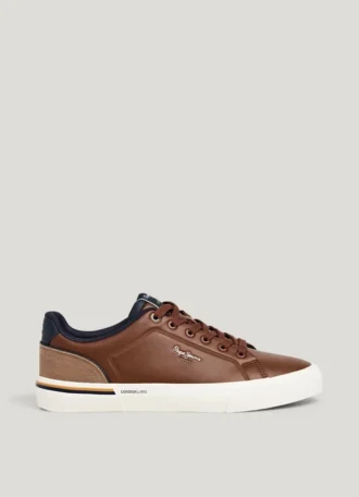 Klassiska sneakers med detaljer i mocka