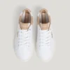 Klassiska sneakers med detaljer i mocka Klassiska sneakers med detaljer i mocka