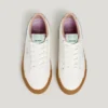 Klassiska sneakers med detaljer i mocka Klassiska sneakers med detaljer i mocka