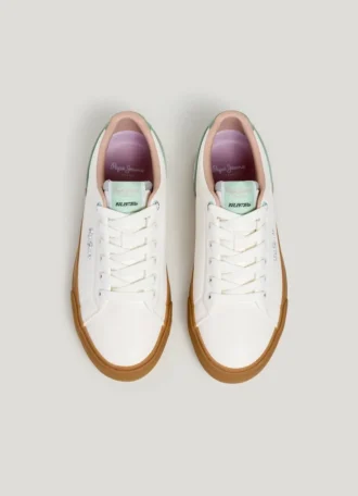 Klassiska sneakers med detaljer i mocka