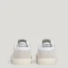 Klassiska sneakers med detaljer i mocka Klassiska sneakers med detaljer i mocka