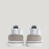 Klassiska sneakers med detaljer i mocka Klassiska sneakers med detaljer i mocka