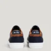 Klassiska sneakers med detaljer i mocka – Kenton