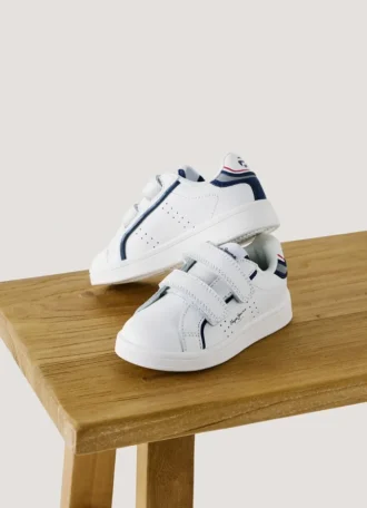 Lädersneakers med kardborreförslutning