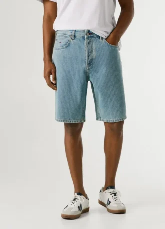 lst sittande jeansshorts 2 1 330x456 - L&ouml;st sittande jeansshorts