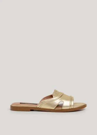Metalliska platta sandaler