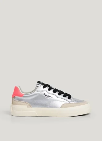 Metalliska sneakers med glitterdetaljer