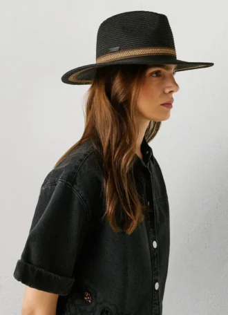 Raffia-hatt