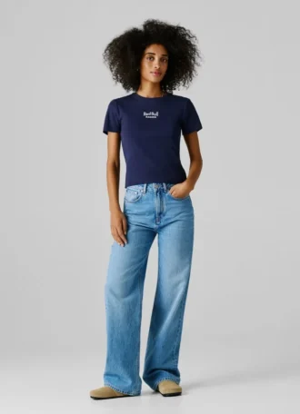 Ribbad T-shirt med broderad logotyp Ribbad T-shirt med broderad logotyp