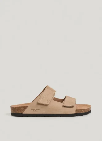 Sandaler i mocka med dubbel kardborreknäppning Sandaler i mocka med dubbel kardborreknäppning