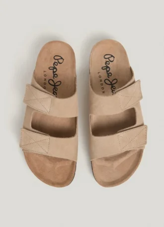 Sandaler i mocka med dubbel kardborreknäppning Sandaler i mocka med dubbel kardborreknäppning