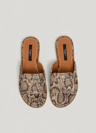 Sandaler med djurmönster