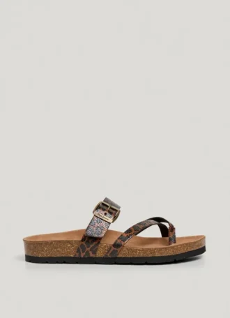Sandaler med djurmönster och spänne