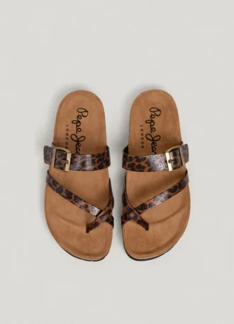 Sandaler med djurmönster och spänne