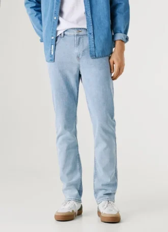 slim fit jeans med medelhg midja hatch 2 7 330x456 - Slim Fit-jeans med medelh&ouml;g midja &ndash; Hatch