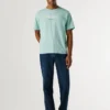 T-shirt med logotryck i normal passform T-shirt med logotryck i normal passform