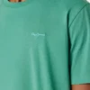 T-shirt med logotryck i normal passform T-shirt med logotryck i normal passform