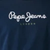 T-shirt med logotyp i normal passform T-shirt med logotyp i normal passform