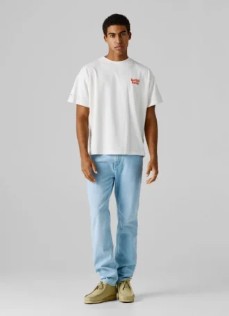 T-shirt med tryck på ryggen och lös passform